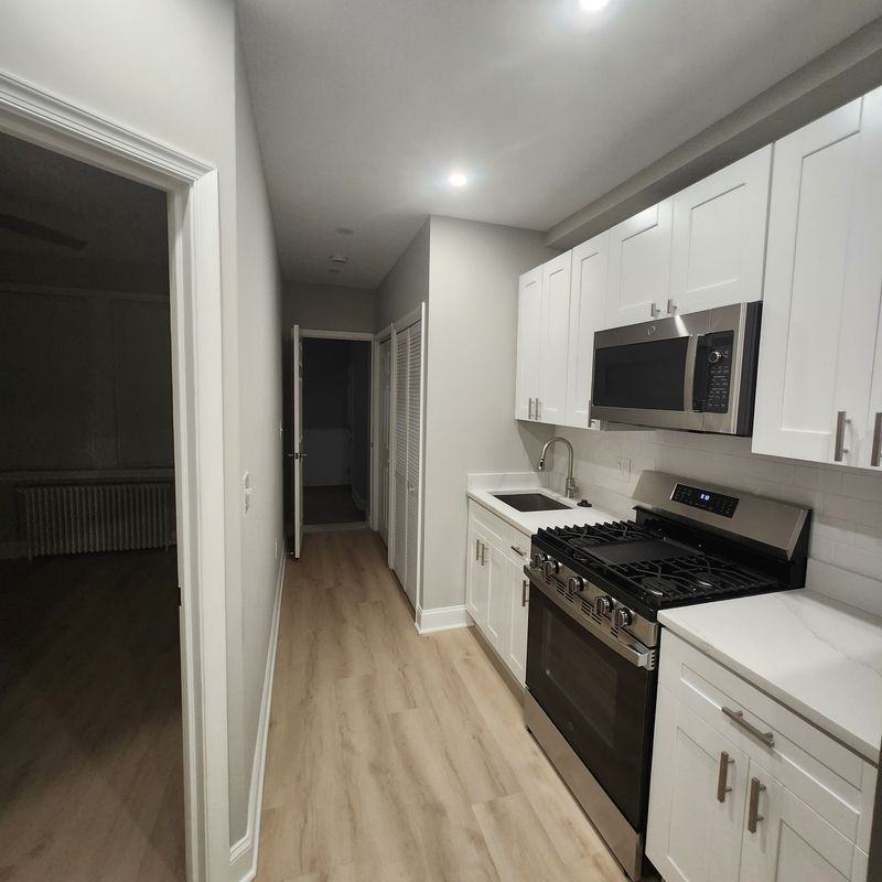 1332 Adams St Ne - Photo 7 of 8