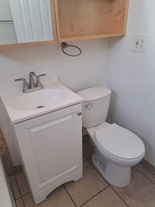 666 W 3rd St - Photo 3 of 20