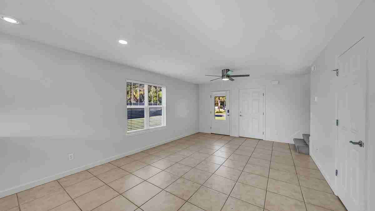 2108 Sterling Cove Blvd - Photo 2 of 26