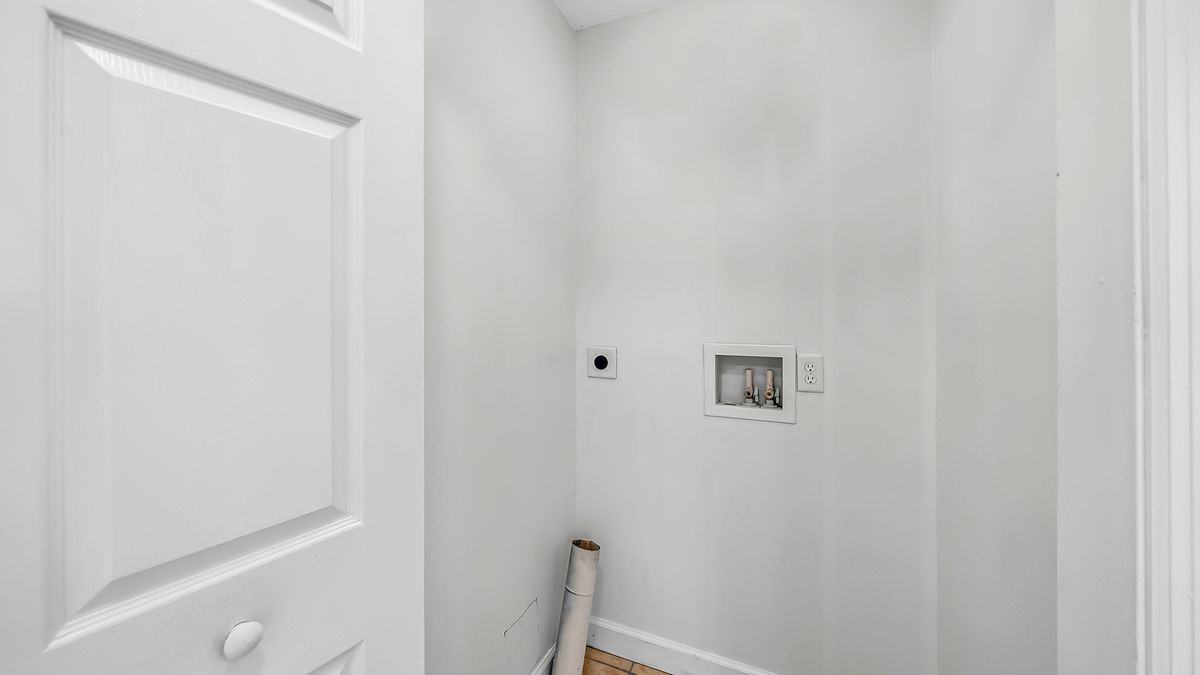 2108 Sterling Cove Blvd - Photo 5 of 26