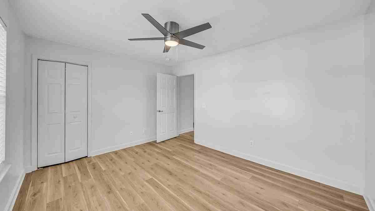 2108 Sterling Cove Blvd - Photo 6 of 26