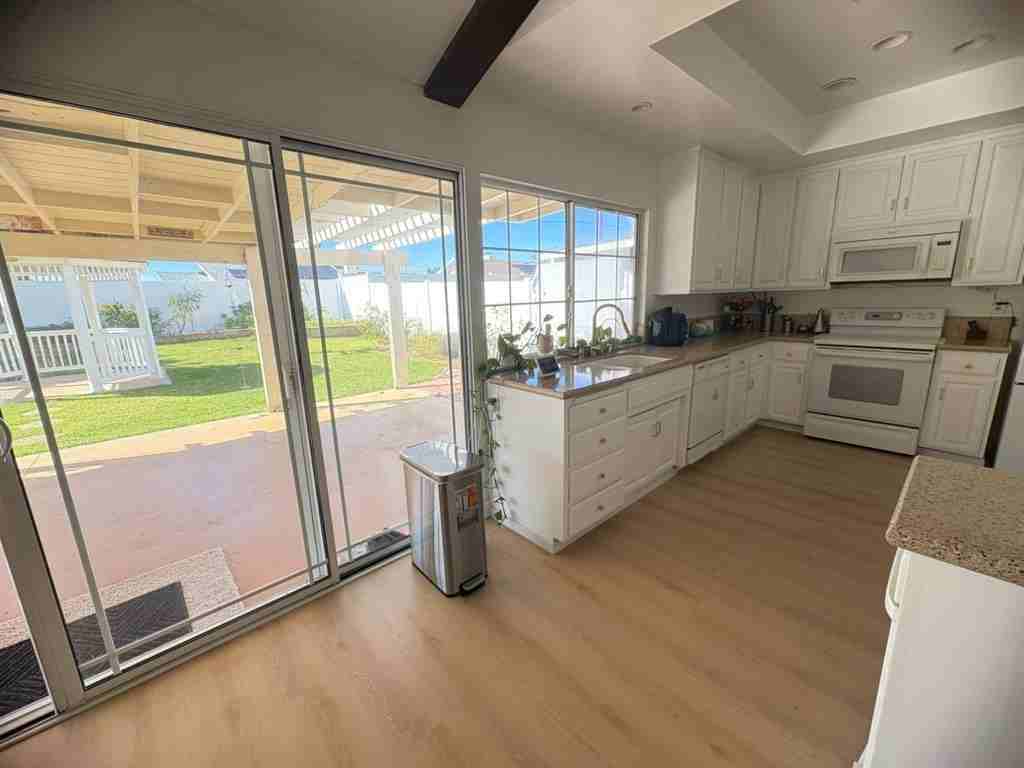 2959 Texas Ave - Photo 5 of 33