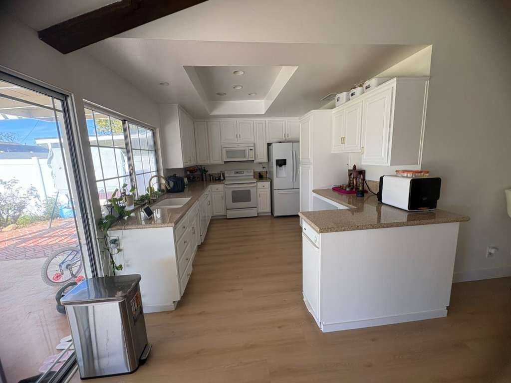 2959 Texas Ave - Photo 6 of 33