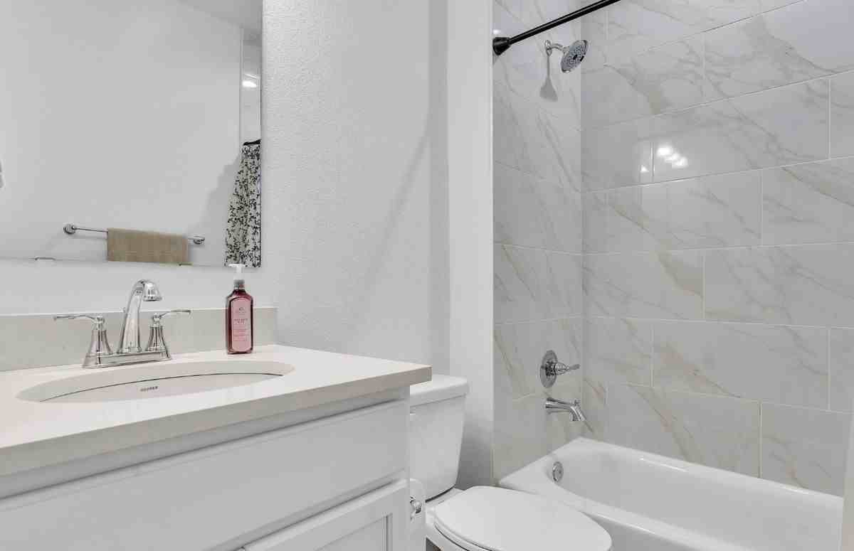 1371 Vallecito Ct Nw - Photo 3 of 3