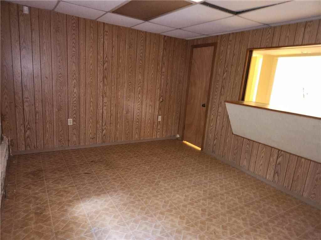 3234 Valley View St - Photo 5 of 10