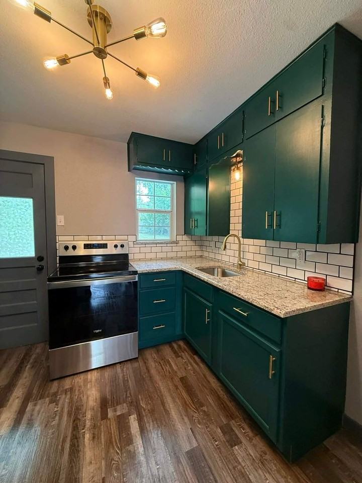 1409 S 35th St - Photo 4 of 13