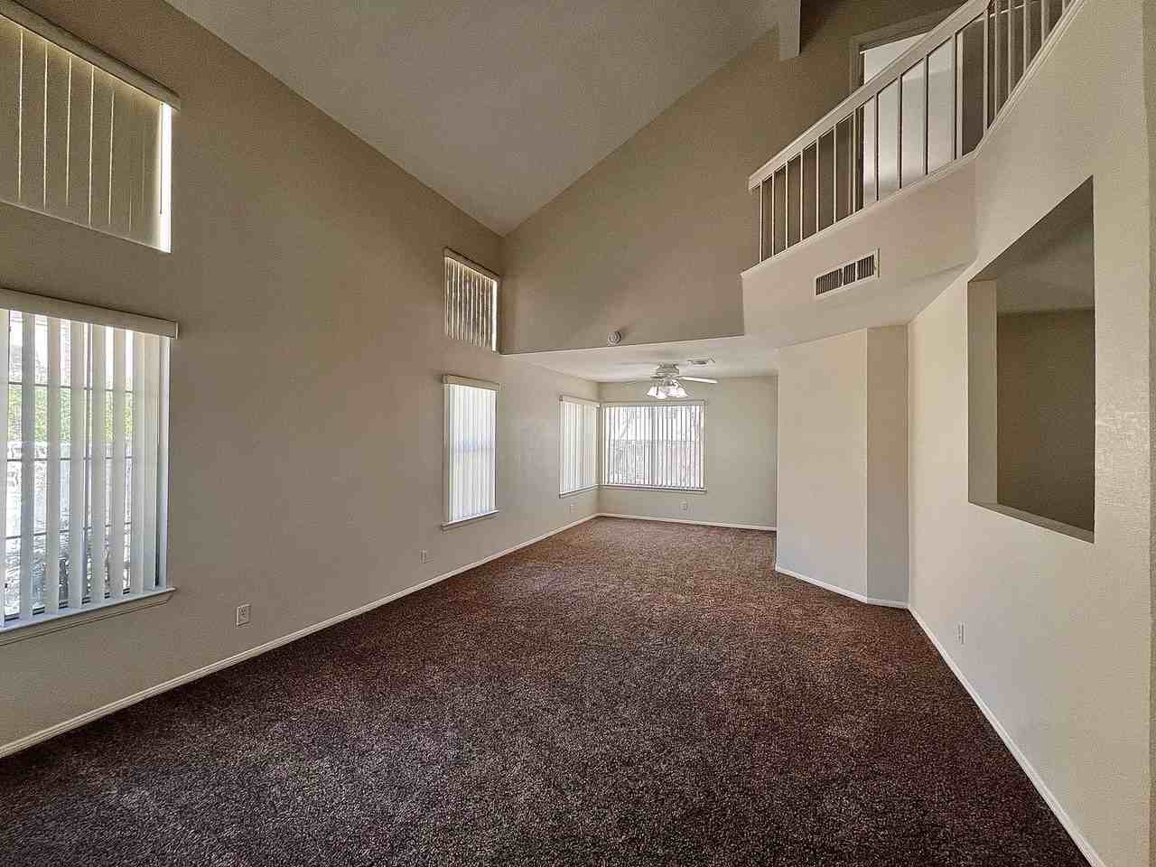 2432 Sage Pointe Cir - Photo 2 of 23
