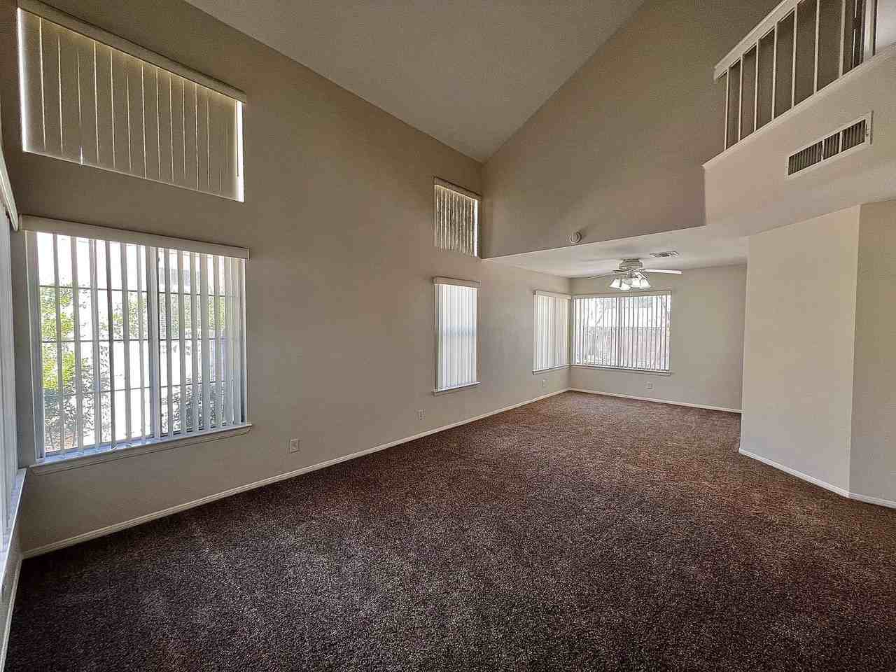 2432 Sage Pointe Cir - Photo 3 of 23