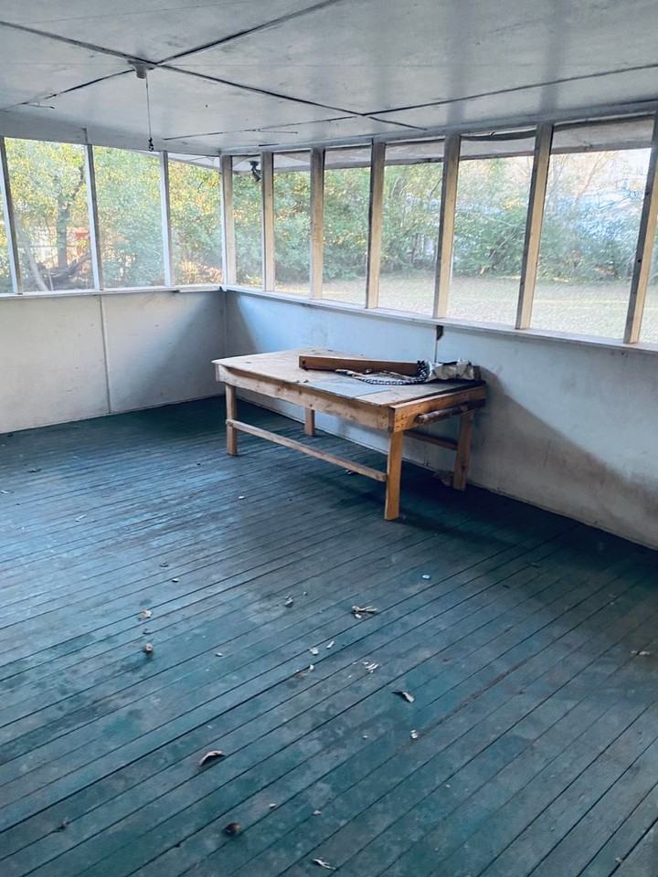 709 W 2nd St - Photo 7 of 7