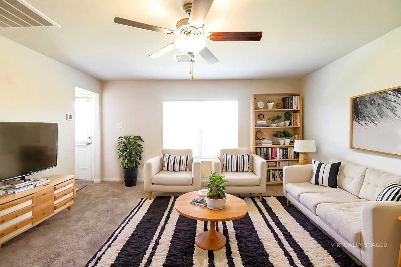 26627 26627 Ezemily Dr - Photo 2 of 28