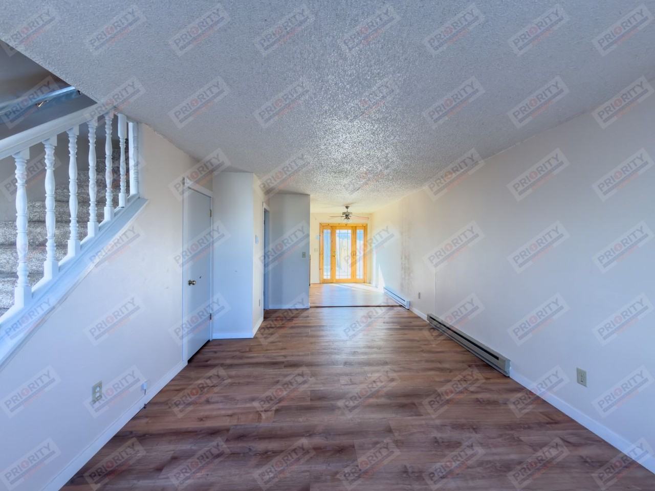 7104 Robin Dr - Photo 3 of 11