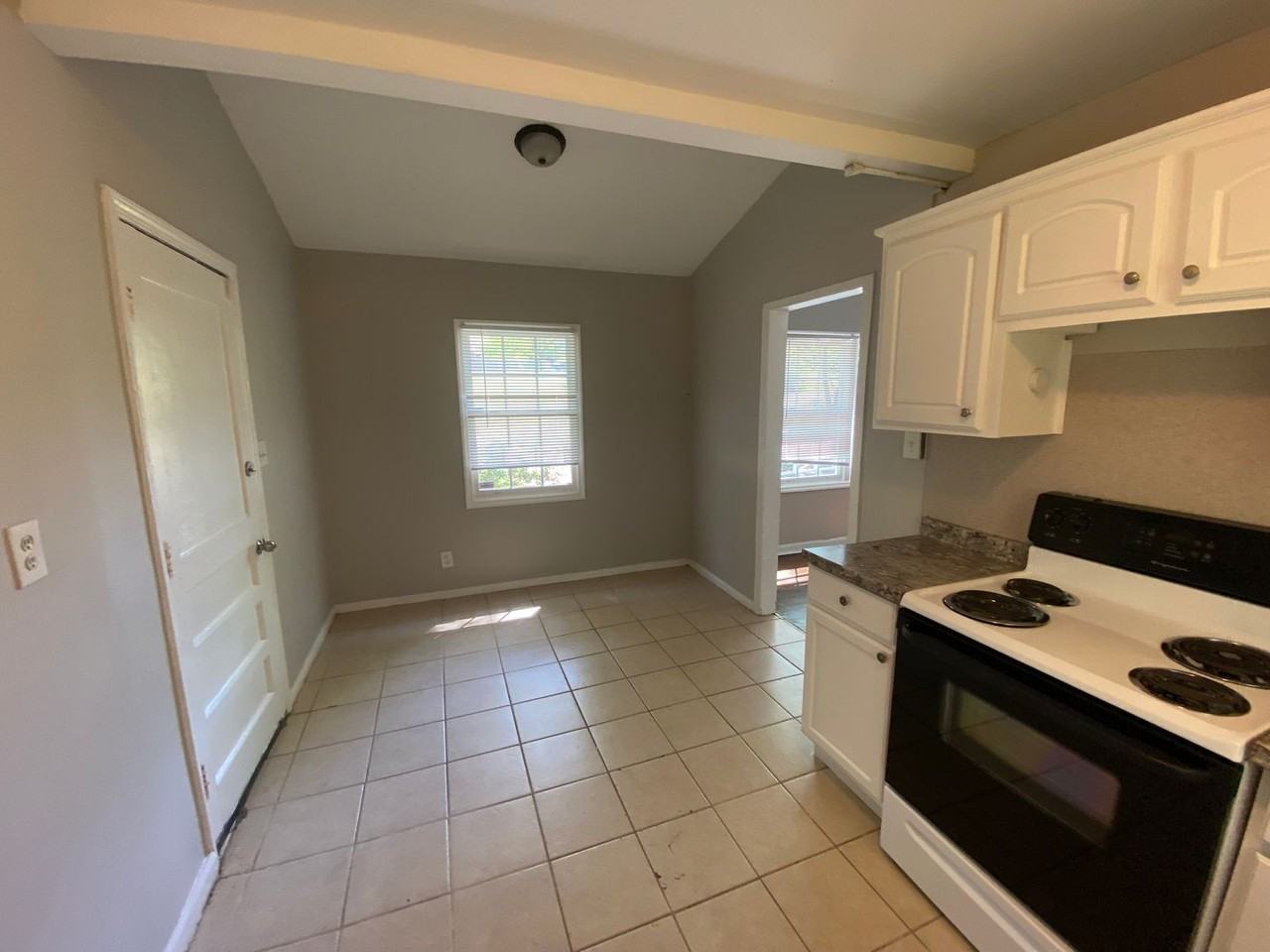 3459 Boby Dr - Photo 5 of 14