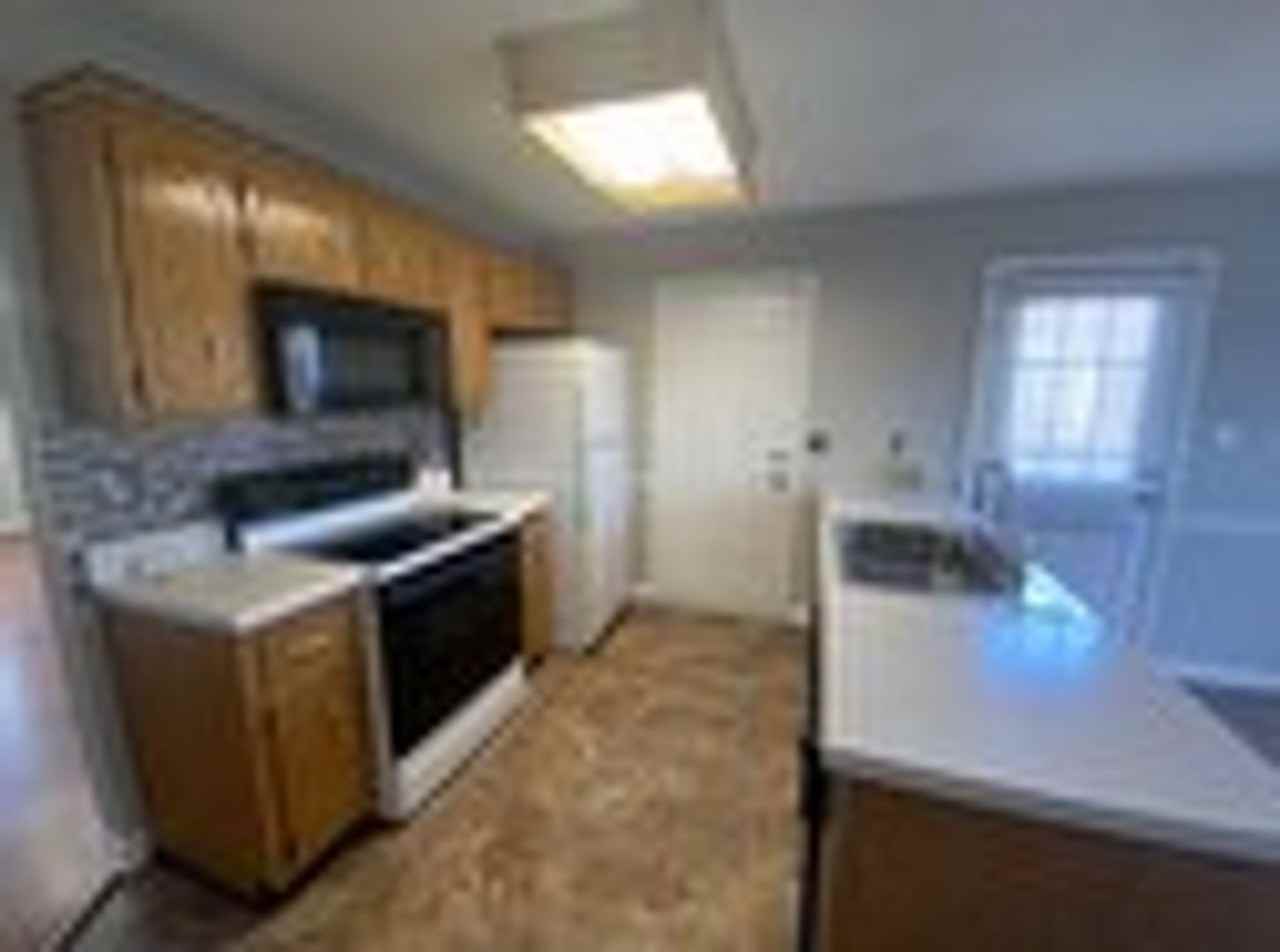 445 Cranklen Cir - Photo 6 of 15