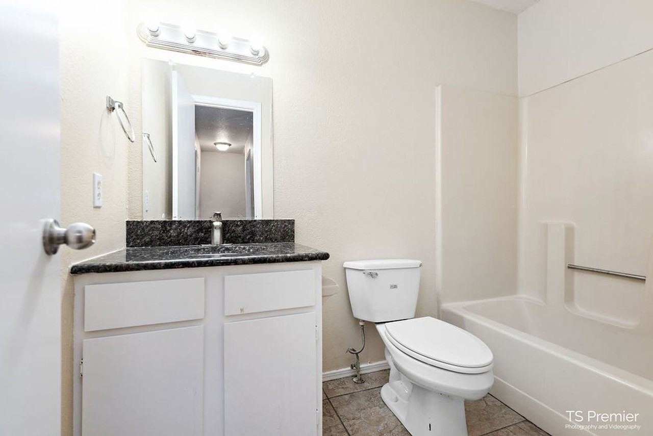 2024 N Ball Ave - Photo 5 of 9