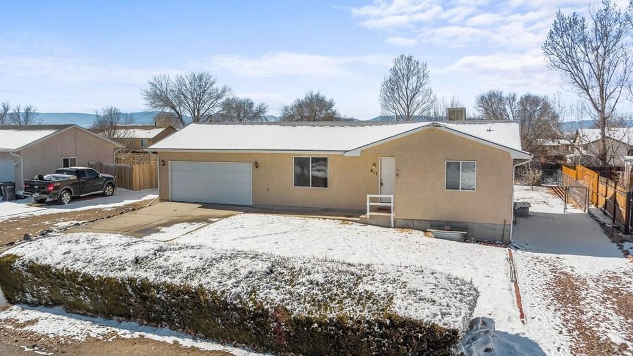 817 S Wolcott Dr - Photo 2 of 20