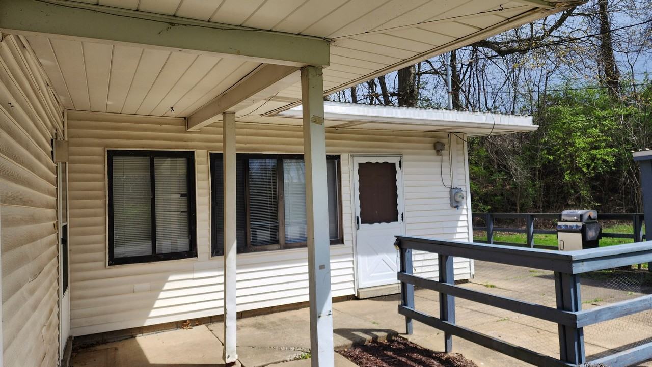 101 Deer Path - Photo 4 of 19