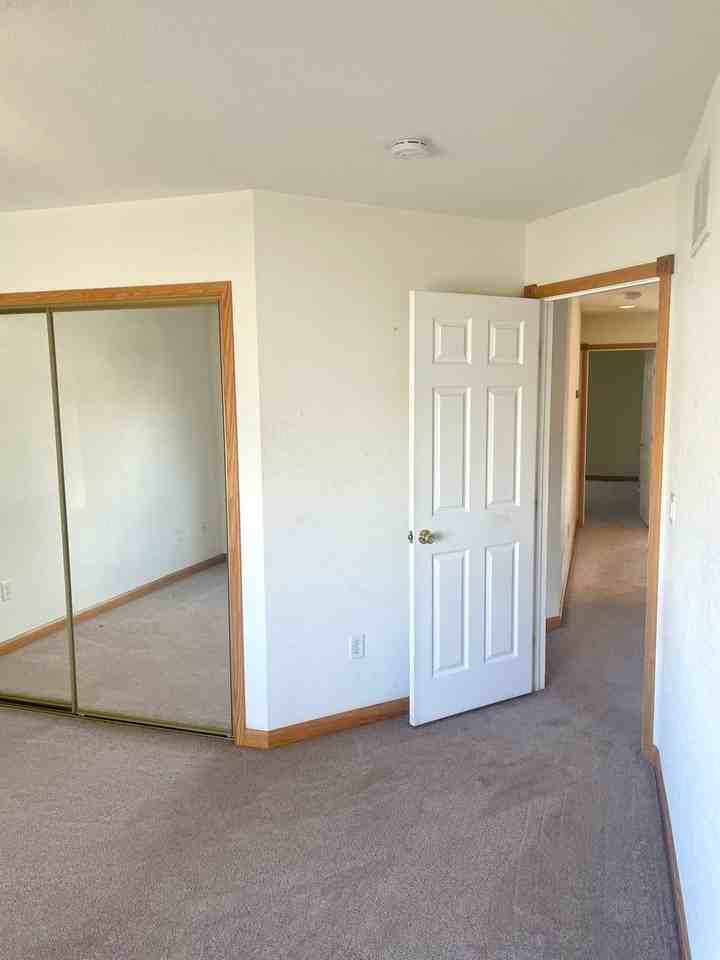 922 S Quintero Ct - Photo 6 of 19