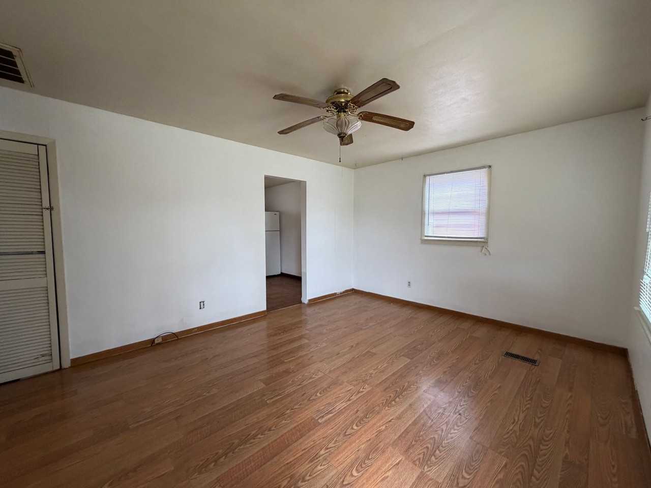 920 N 19th St - Photo 2 of 9