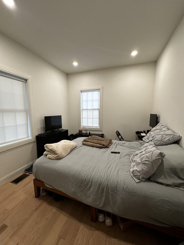 8 Haynes St #1 - Photo 3 of 14