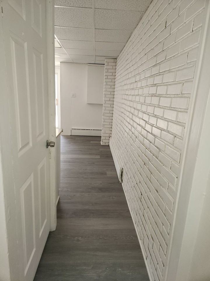 W Greenleaf St - Photo 3 of 20