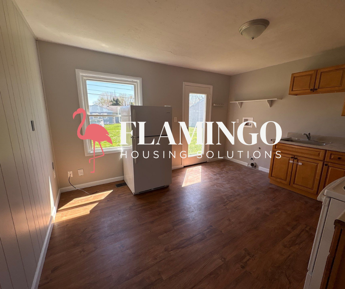 978 Richard Dr - Photo 3 of 14