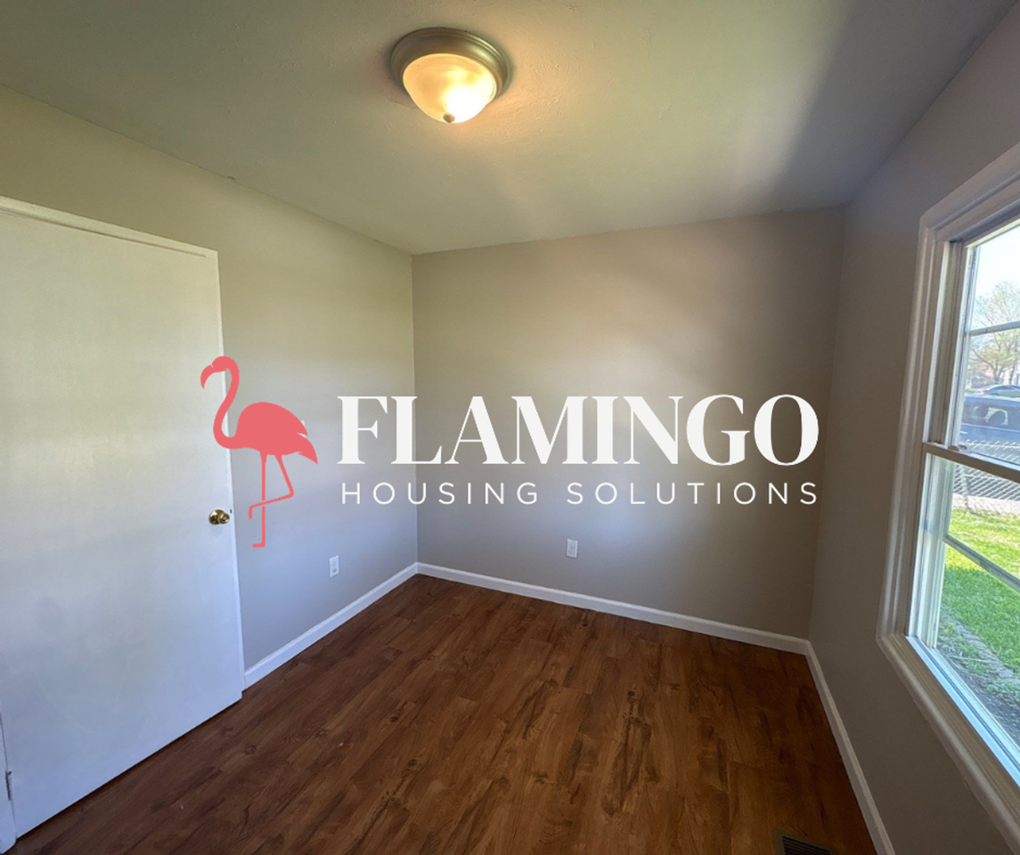 978 Richard Dr - Photo 6 of 14