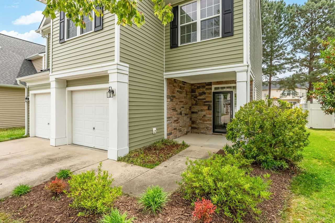 6004 Brambleberry Way - Photo 2 of 22