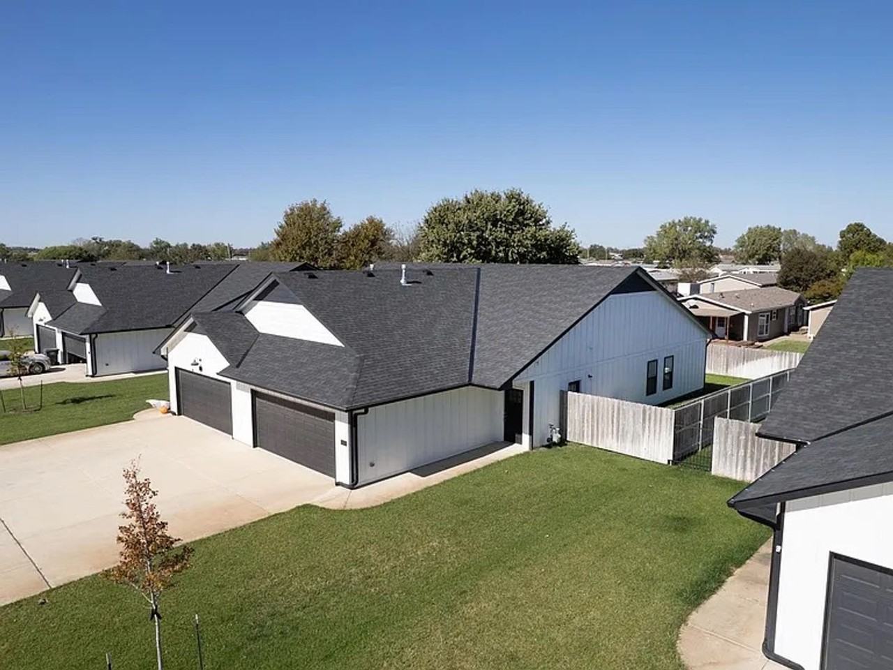 3518 W 45th St S - Photo 3 of 30