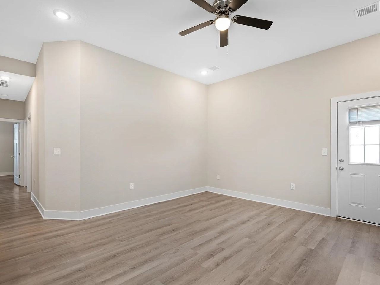 3518 W 45th St S - Photo 7 of 30