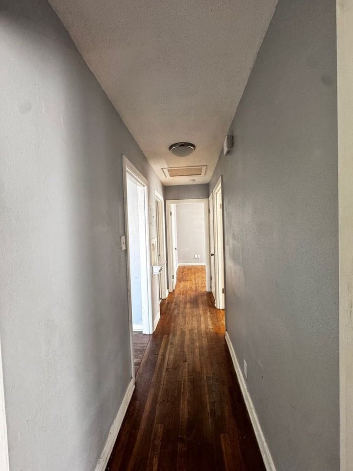 114 Woley Dr - Photo 4 of 12