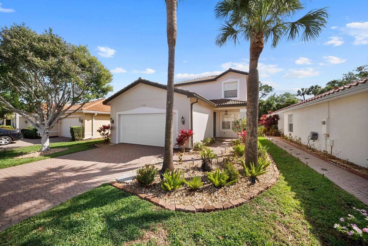11133 Peace Lilly Way - Photo 2 of 30