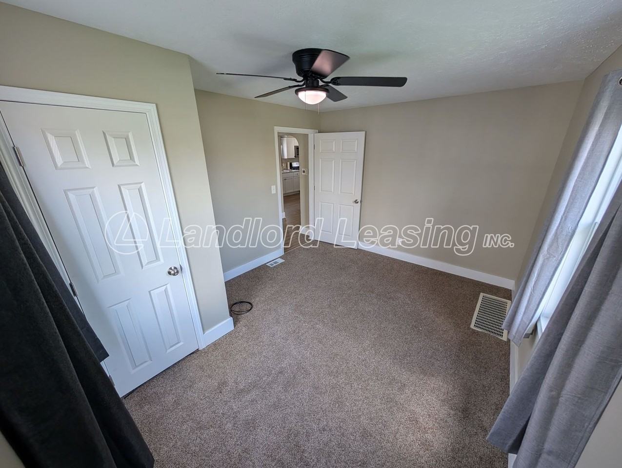 622 E 34th St - Photo 7 of 17