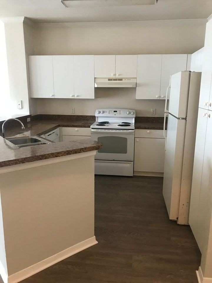 3621 Conroy Rd - Photo 3 of 13