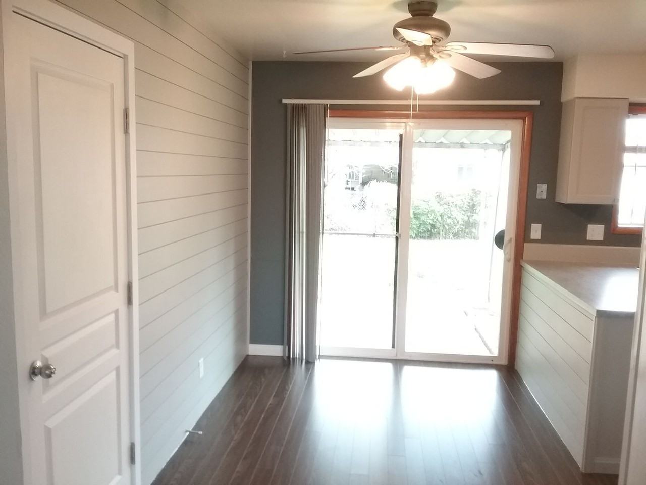 4780 12th Ave Ne - Photo 5 of 19