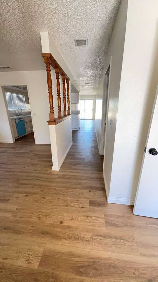 15690 Yates Rd - Photo 4 of 17