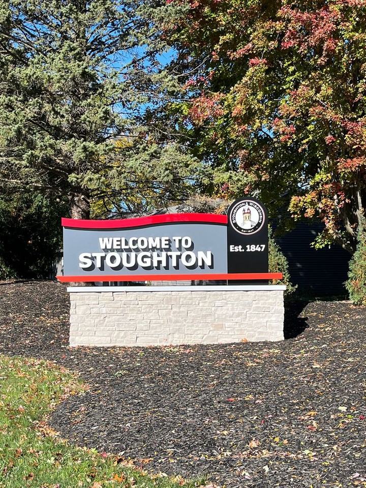 1526 Kenilworth Apartments - Photo 5 of 19