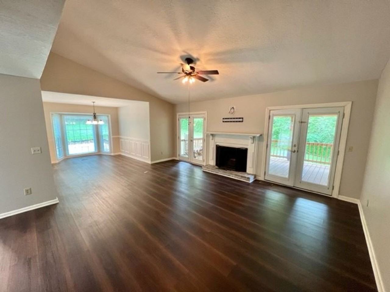 720 Eugenia Ct - Photo 5 of 25