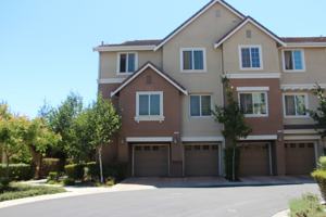 featured image of 1006 Aquamarine Ter