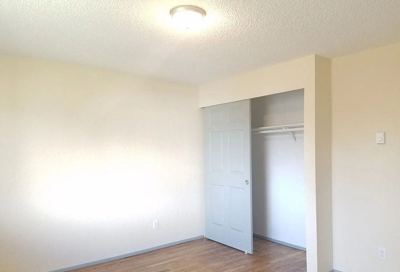 3510 55th Ave Ne - Photo 7 of 17