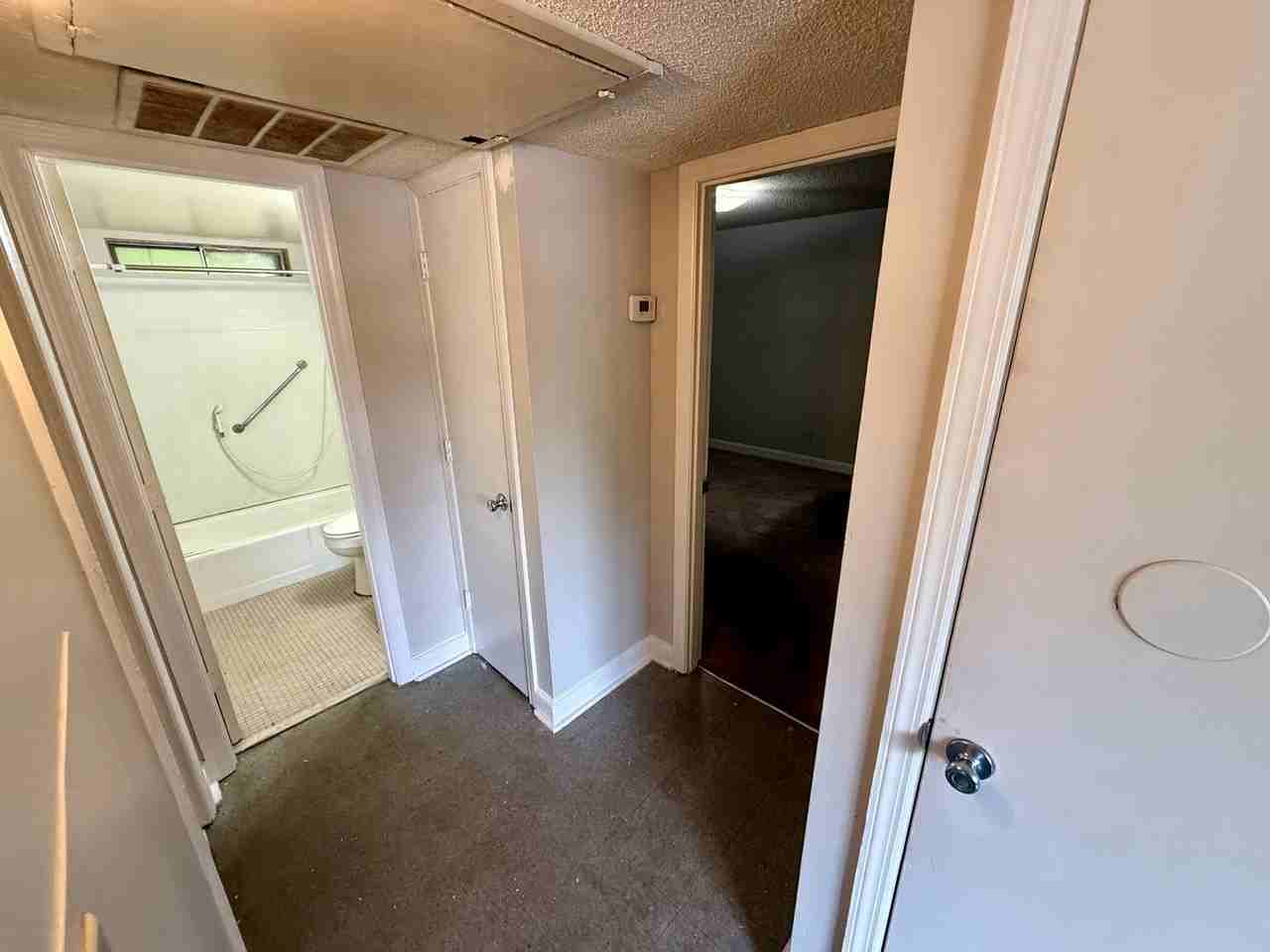 11 Loring Dr #3 - Photo 6 of 9