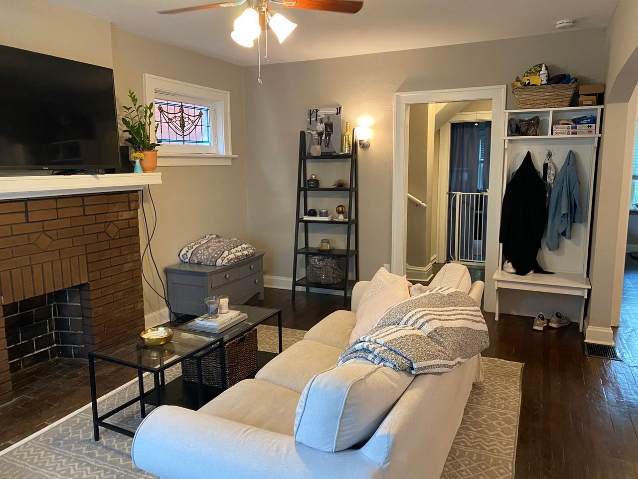 4936 Itaska St - Photo 3 of 25
