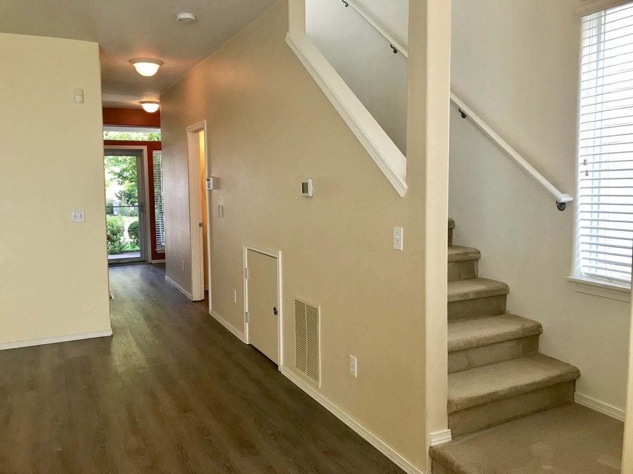 17472 Sw Jay St - Photo 4 of 19