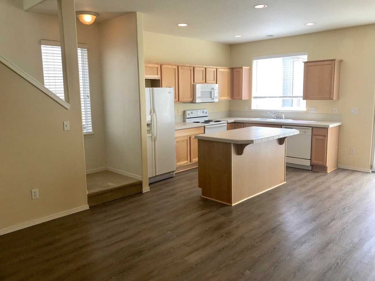 17472 Sw Jay St - Photo 6 of 19