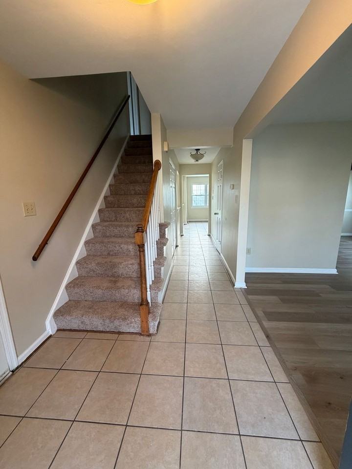 2116 Spring Meadows Ct - Photo 3 of 29