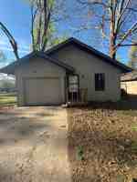 featured image of 3126 W Lombard St