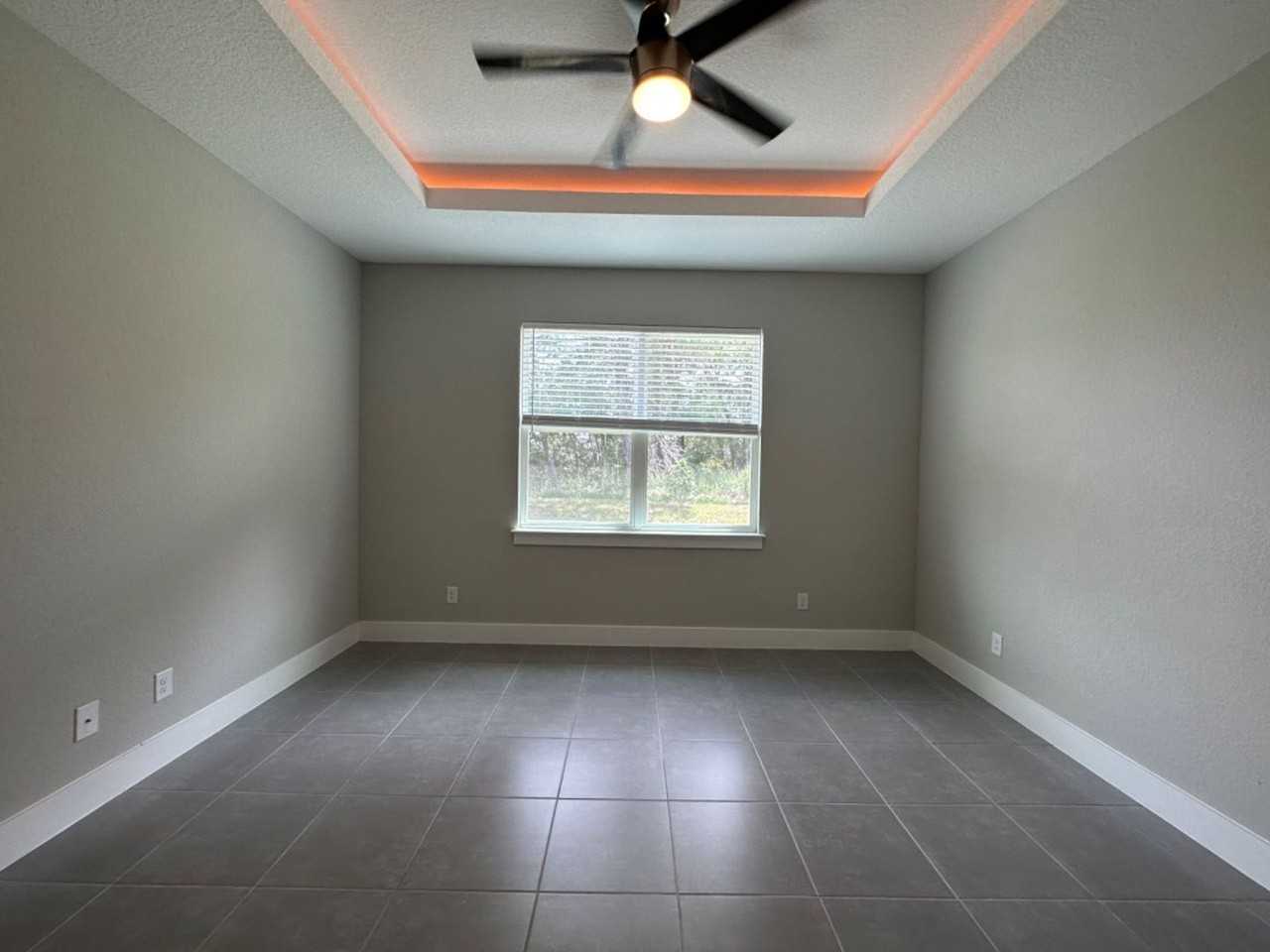 207 Begonia Ln - Photo 6 of 15