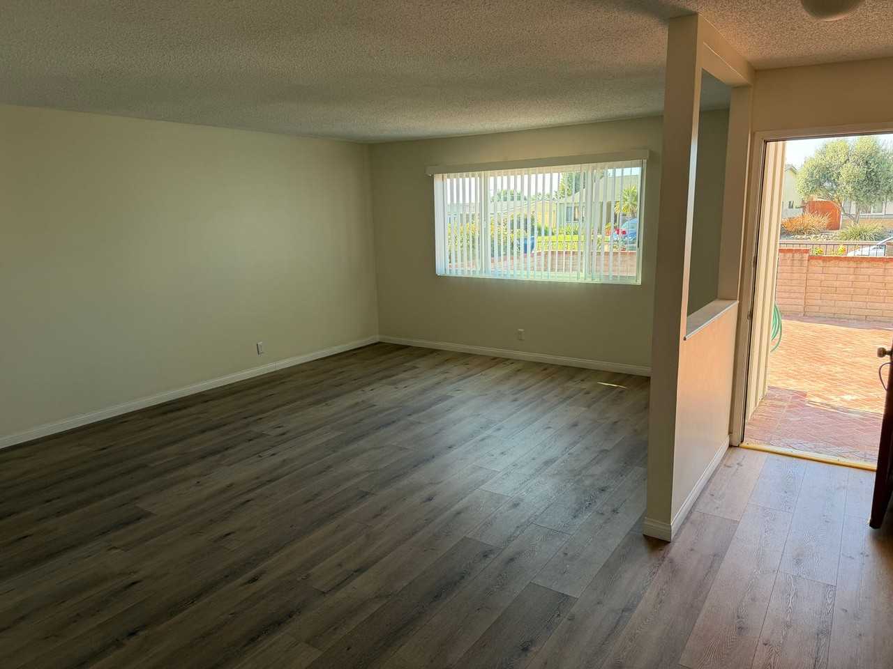 460 Alpine Ave - Photo 4 of 13