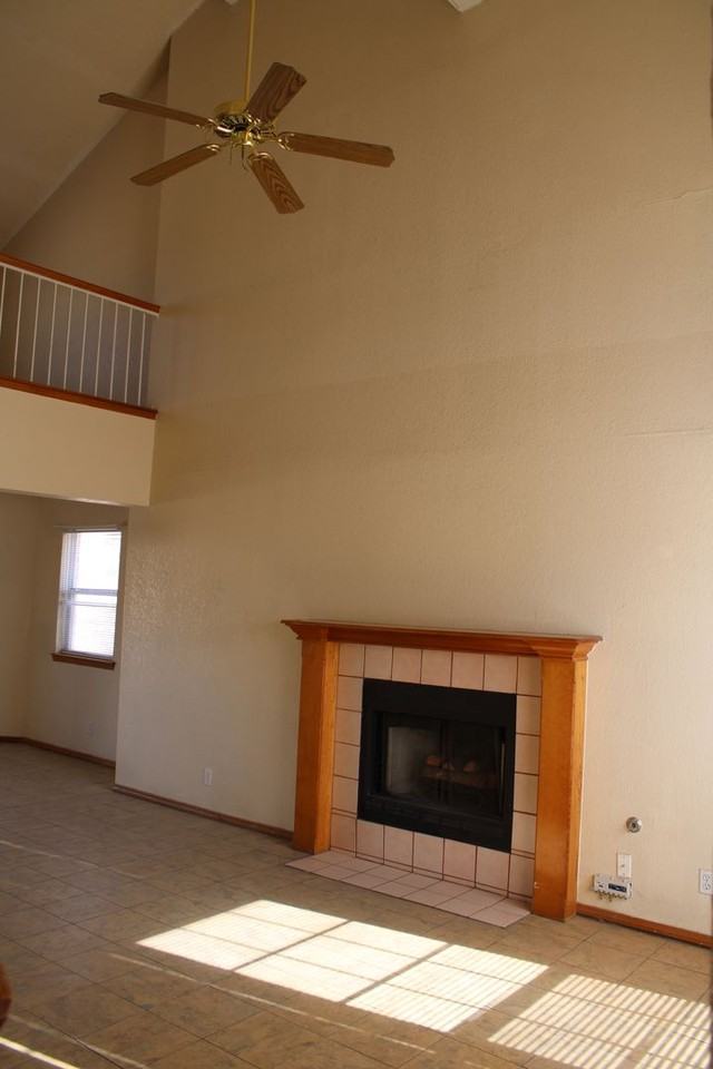 704 Springfire Dr - Photo 2 of 28