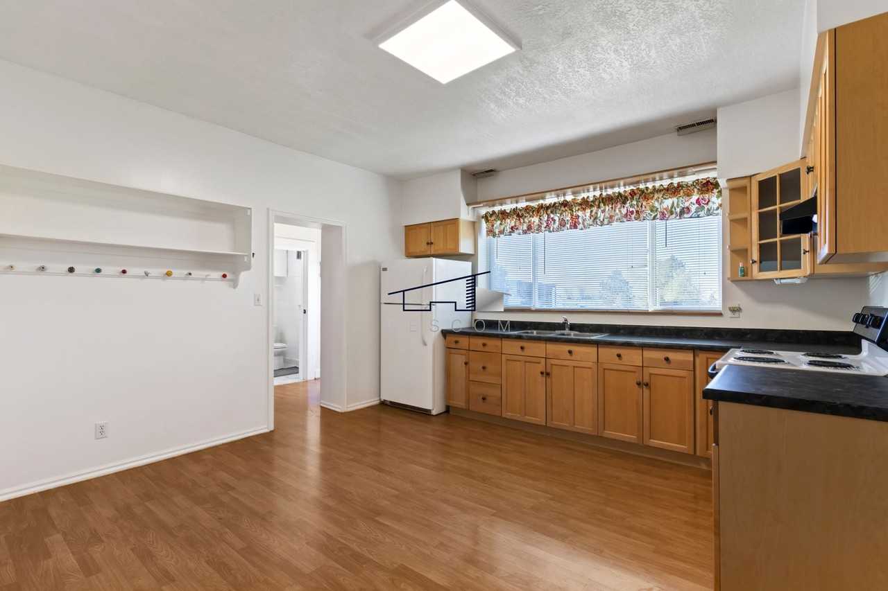 1608 S 4700 W - Photo 5 of 23