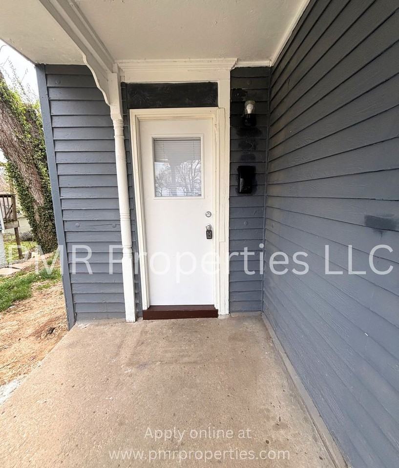 712 Warsaw Ave - Photo 2 of 16